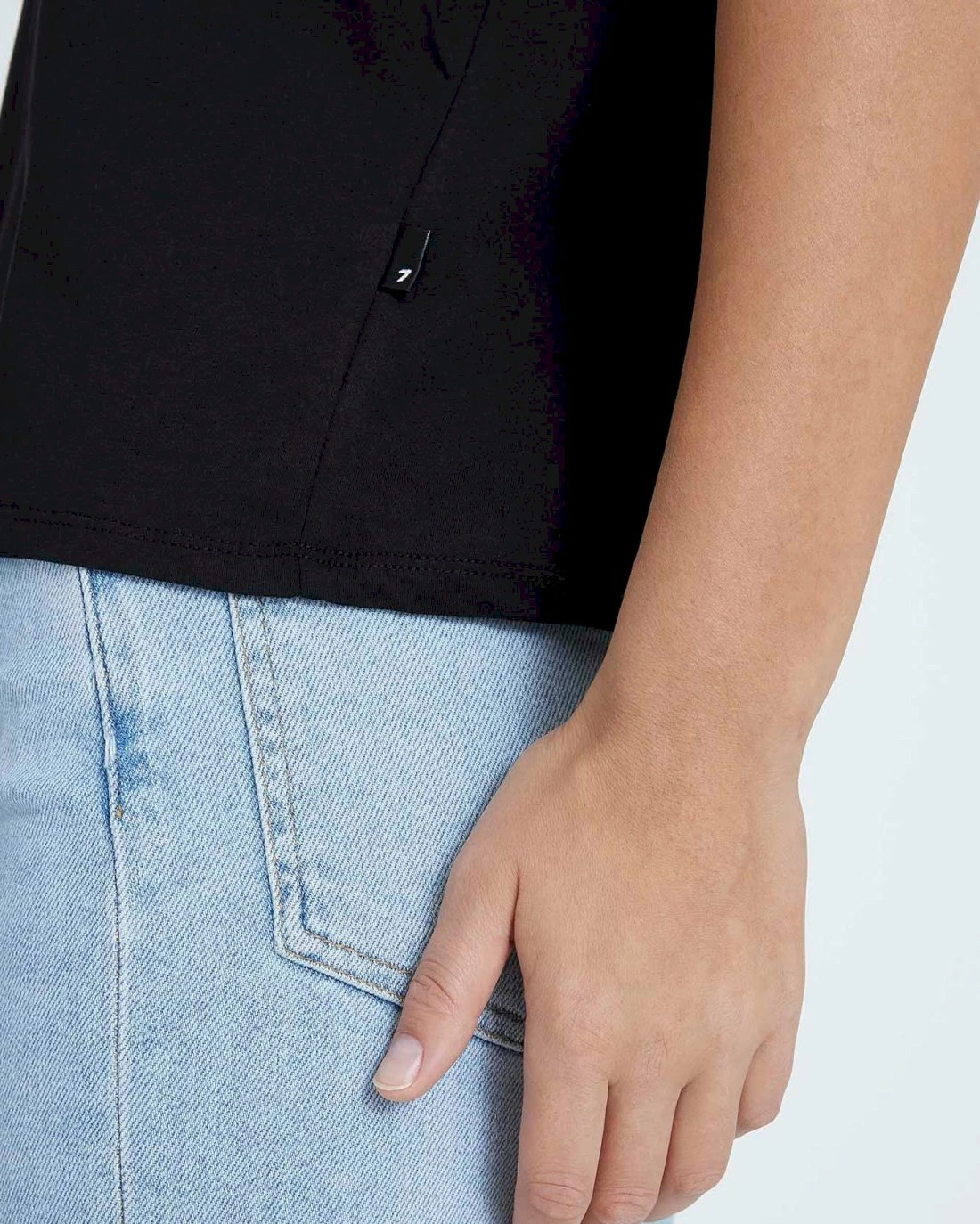 7 For All Mankind V-Neck Tee In Black 6 7 For All Mankind V-Neck Tee In Black - Image 4