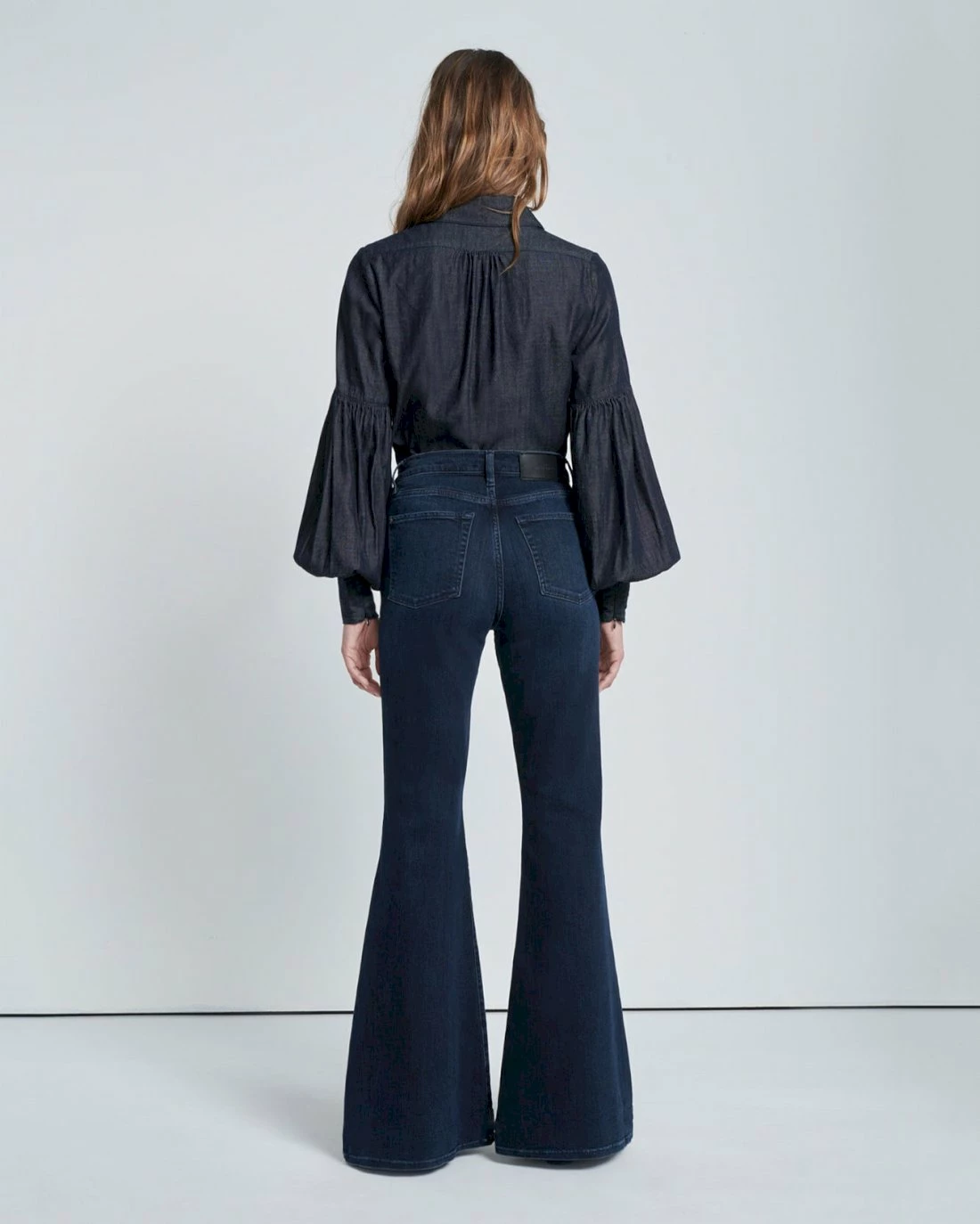 7 For All Mankind Mega Flare Jean In Sunbeam 6 7 For All Mankind Mega Flare Jean In Sunbeam - Image 4