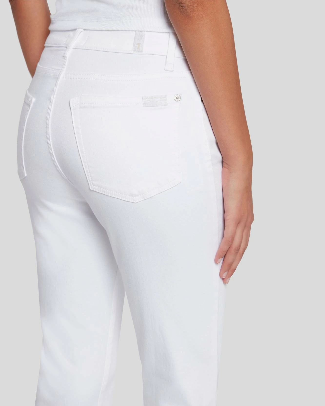 7 For All Mankind Slim Illusion High Waist Slim Kick In Luxe White 7 7 For All Mankind Slim Illusion High Waist Slim Kick In Luxe White - Image 5