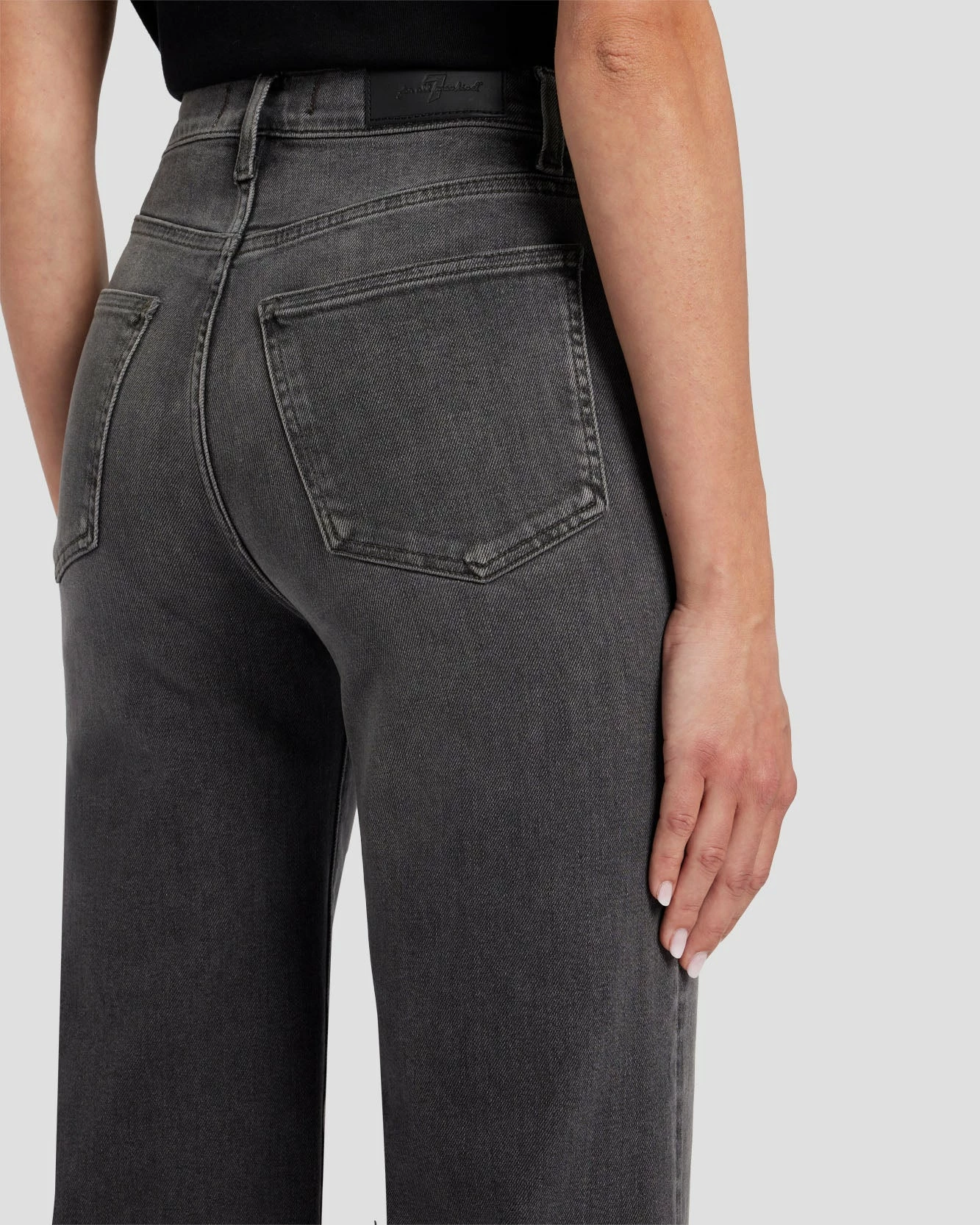 7 For All Mankind Luxe Vintage Ultra High Rise Cropped Jo In Courage 7 7 For All Mankind Luxe Vintage Ultra High Rise Cropped Jo In Courage - Image 5