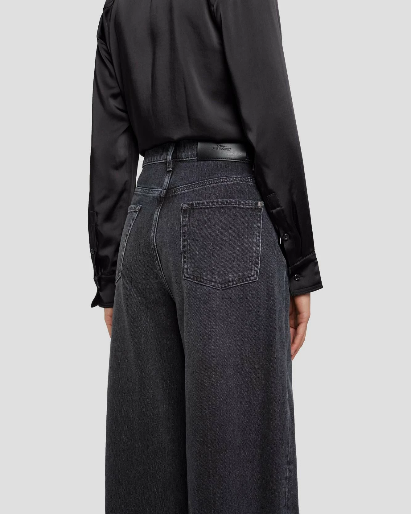 7 For All Mankind MANKIND Zoey Super Wide Leg In Licorice 6 7 For All Mankind MANKIND Zoey Super Wide Leg In Licorice - Image 4