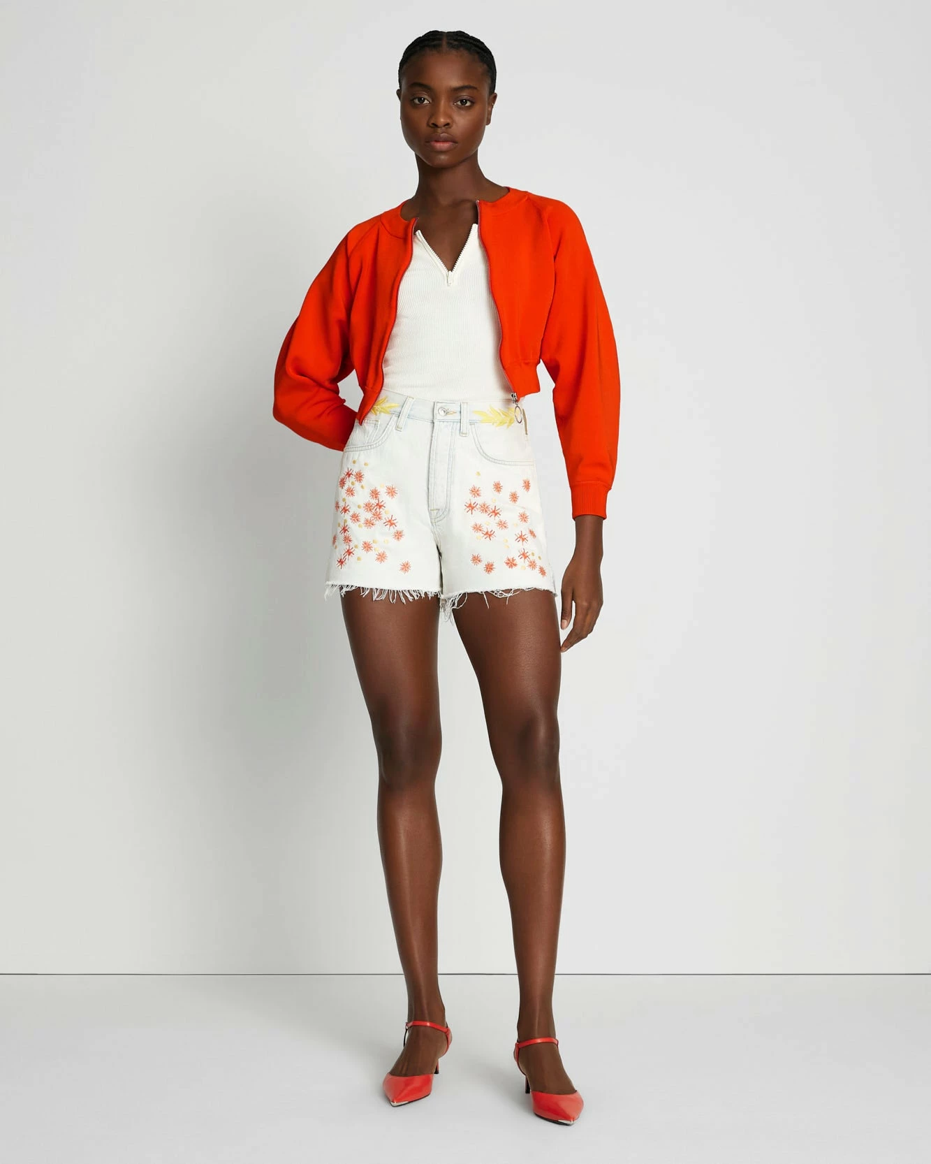 7 For All Mankind Ruby Easy Short In Bleach Out 4 7 For All Mankind Ruby Easy Short In Bleach Out - Image 2