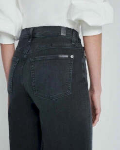 7 For All Mankind Cropped Alexa In Night Rider -7 For All Mankind Sales c57bf7a00e5325a4e3e0edcad6741821